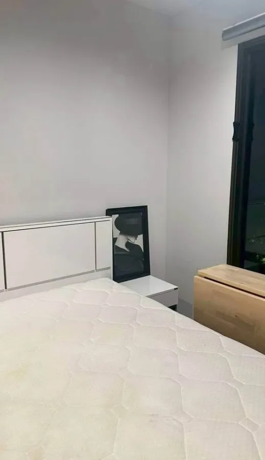 For sale/rent: Life Asoke-Rama 9, 9 rooms ready to move in, fully furnished, appliances included. Come and own it today, don't miss out!