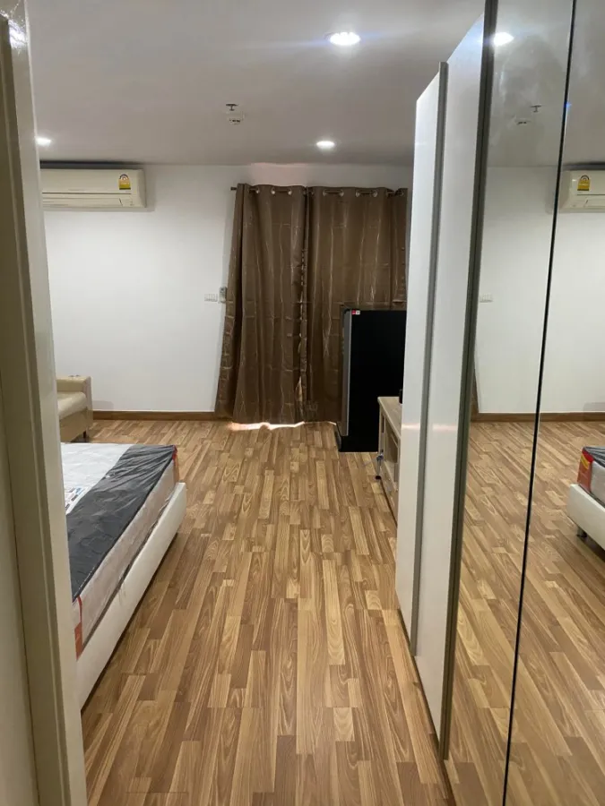 ปล่อยเช่า คอนโด รีเจ้นท์ โฮม 15 แจ้งวัฒนะ ได้เฟอร์นิเจอร์ครบครัน ห้องกว้าง ราคาเบามาก จองก่อนได้ก่อน