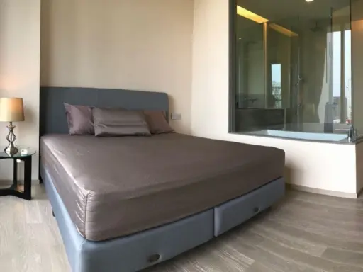 Condo for rent, The Esse Asoke, nice room, spacious size, with facilities, good price, hurry to book