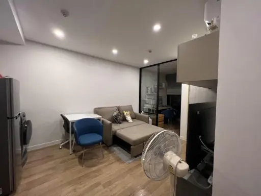 ขาย ให้เช่า groove condo ratchada rama9 ห้องมุมชั้น 4 ได้ความเป็นส่วนตัว ห้องขนาดใหญ่ รีบมาจับจอง