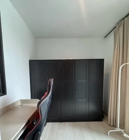 For rent: Life One Wireless, 9th floor, fully furnished, very livable. Book now! Don't miss out! Hurry!