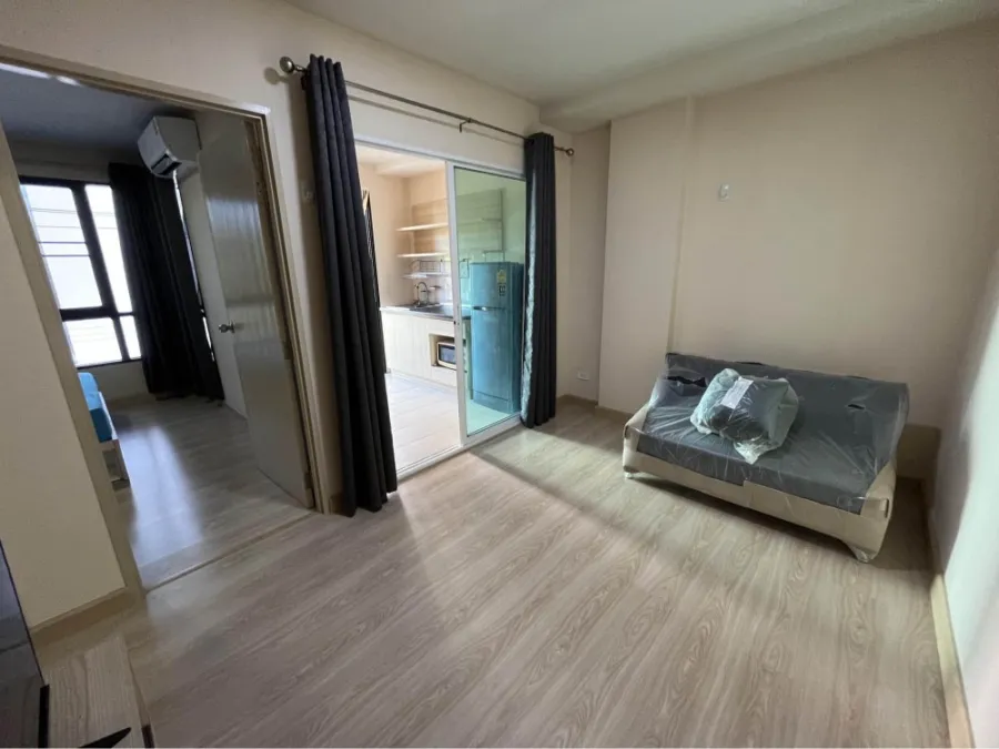 For rent, The Revo Lat Phrao 48, the room is divided into proportions, nice to live in, clean, pleasing to the eye, already comfortable. Reserve now.