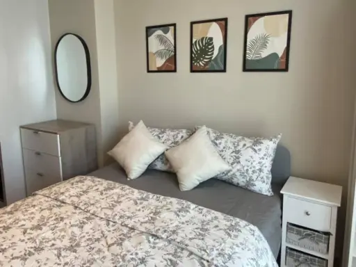 For rent Altitude Samyan-Silom, convenient to travel, near BTS, good location, ready to move in, hurry to reserve before it's gone!!