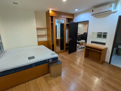 Condo for rent, The Address Sukhumvit 42, pool view, corner room, fully furnished, very beautiful room, ready to move in