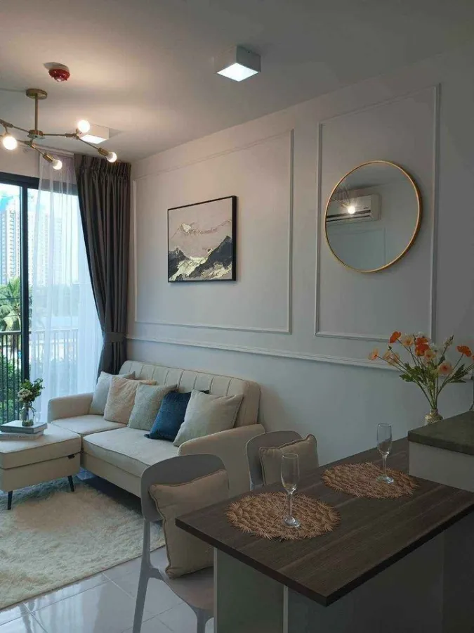 ขาย Zelle รัตนาธิเบศร์ ชั้น 4 ตกแต่งสวยมาก หรูหราน่าอยู่สุดๆ โซฟาใหญ่นั่งสบาย คุ้มขนาดนี้จองเลย