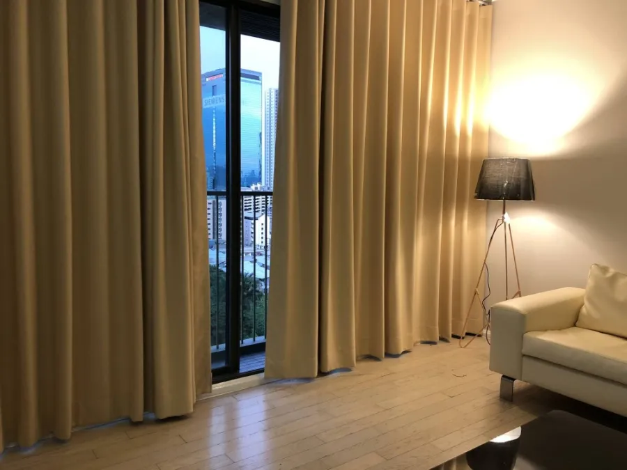 For sale/rent Noble Solo, large room, city view, no buildings blocking, very comfortable, room with breeze all year round, interested in owning, reser