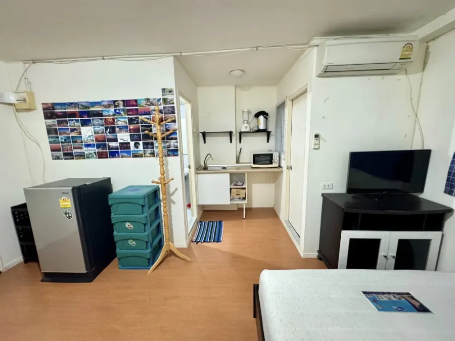 For rent: Lumpini Condotown Chonburi - Sukhumvit. Comfortable room. Comes with complete furniture and appliances. Don't miss it!