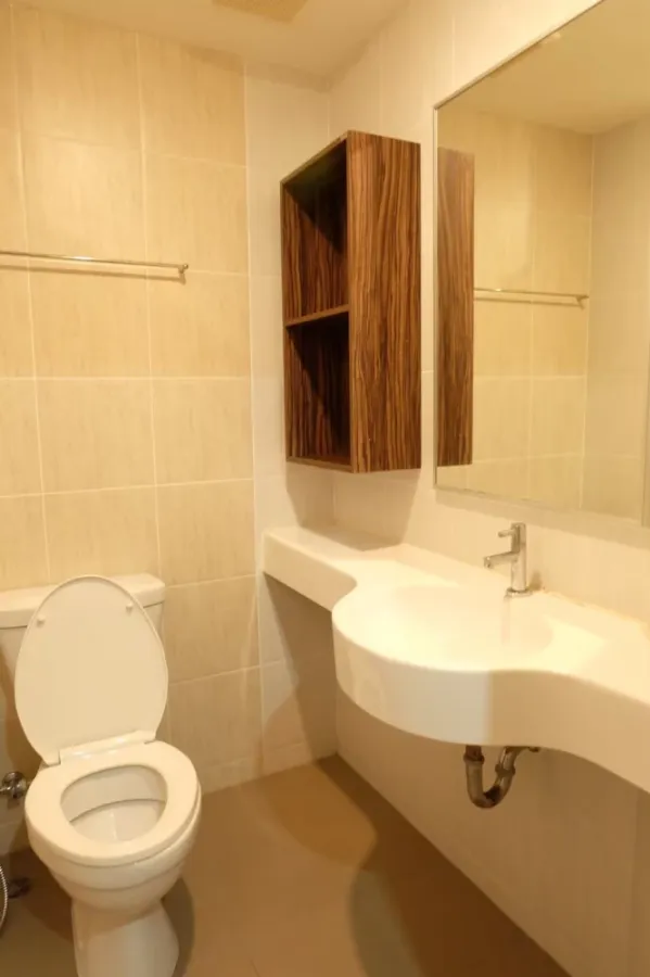 For sale, for rent, Lumpini Nawamin Sri Burapha, 6th floor, room with balcony, beautifully decorated, stylish, suitable for those who do not like chao