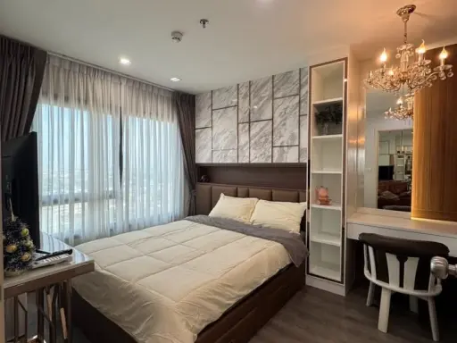 For rent Rich Park Triple Station, corner room, high floor, 1 Bedroom, premium built-in, very beautiful view, don't miss it.