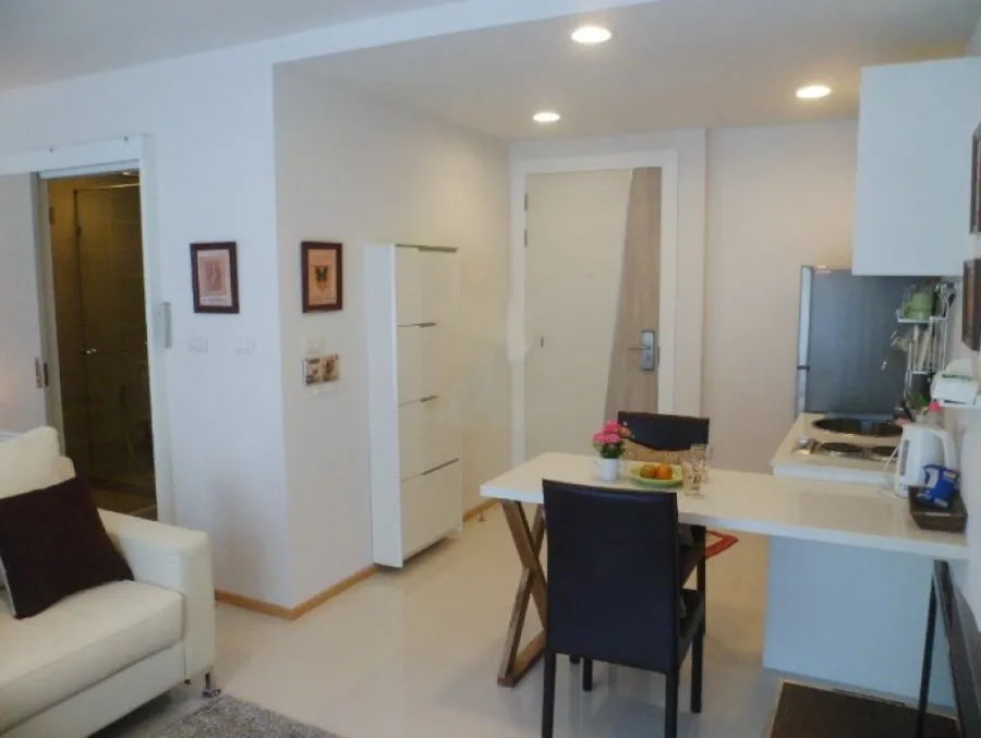Sale / Rent Condo Acqua Condominium Pattaya South, fully furnished. Ready to move in. Hurry up.