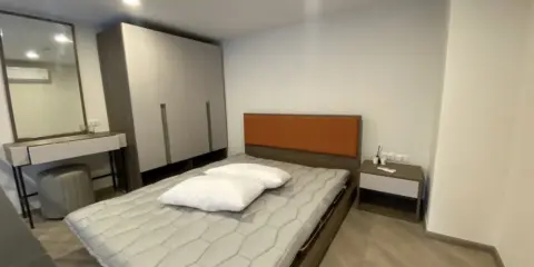 ขาย ให้เช่า คอนโด เดอะ เบส สะพานใหม่ ห้อง Duplex สไตล์ Loft หลังคาโปร่ง โล่งสบาย มาจองเลย อย่ารอช้า