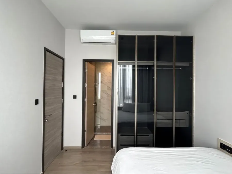 ให้เช่า The Crest Park Residences ห้องพร้อมเข้าอยู่ เฟอร์พร้อม บิ้วอินภายในอย่างดี รีบจองเลย+++