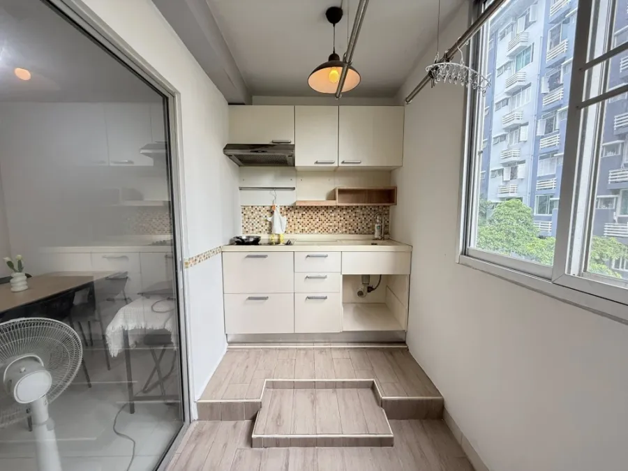 For rent: Supalai City Home Ratchada, 2 bedrooms, spacious living area, fully furnished. Book now!