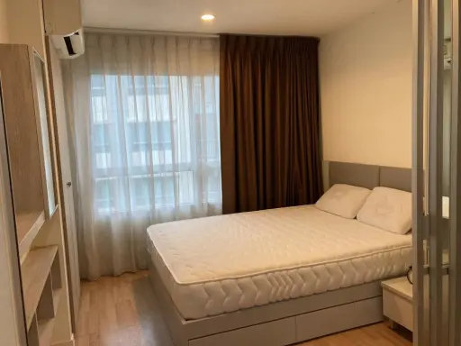 For rent Lumpini Ville On Nut-Phatthanakan. The most comfortable room to sleep, fully furnished, separate kitchen, complete with TV, don't miss it.