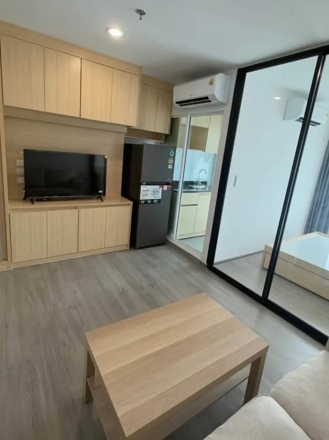 For rent: Regent Home Bangna. Hotel-style rooms, quiet and comfortable. Beautiful, cozy, minimalist design with high-quality furniture. Book now!