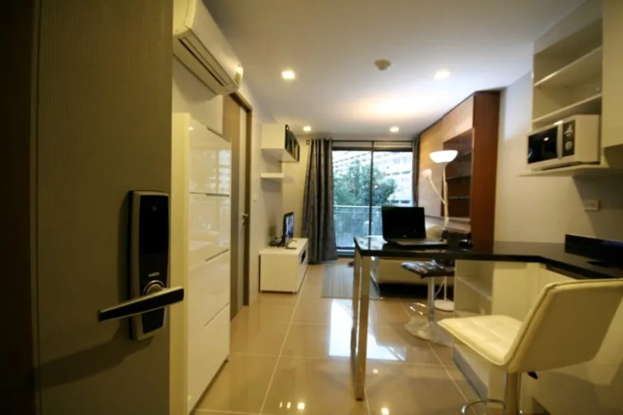 ให้เช่า!! คอนโด มิราจ สุขุมวิท 27 ชั้น 3 ห้องสวยมาก เฟอร์นิเจอร์ครบครัน พร้อมเข้าอยู่ รีบจองด่วน!!