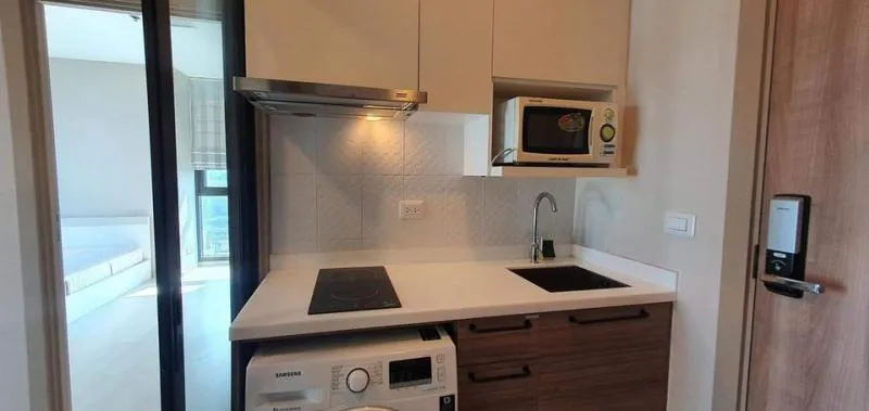 Condolette Midst Rama 9 for rent, 30th floor, beautiful view, fully furnished room, full furniture, electrical appliances, ready to reserve