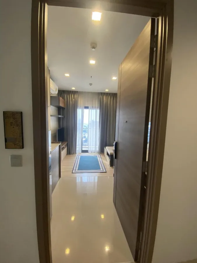 For sale, for rent, The line Phahon-Pradipat. The room is ready to move in. Affordable price Complete in one place Hurry and make a reservation.