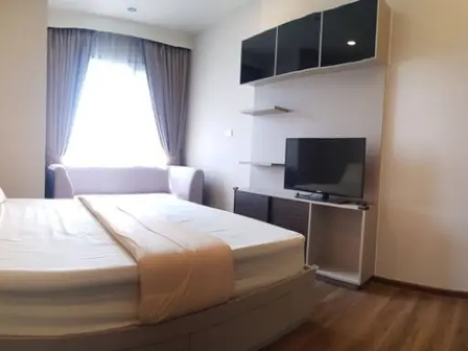 For rent Onyx Phahonyothin ห้องกว้าง วิวเมืองสวยมาก เครื่องใช้ไฟฟ้าอย่างดี จองแล้วไม่ผิดหวังแน่นอน images