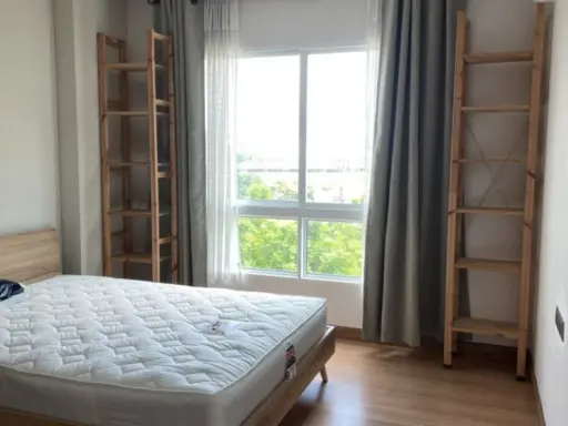 Condo for rent/sale at Supalai Wellington, 2 rooms are very attractively decorated. The wood pattern floor is very beautiful. Everything is complete.