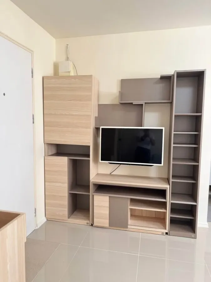 For sale or rent: Lumpini Township Rangsit Klong 1, studio apartment, fully furnished. Just bring your bags and move in!