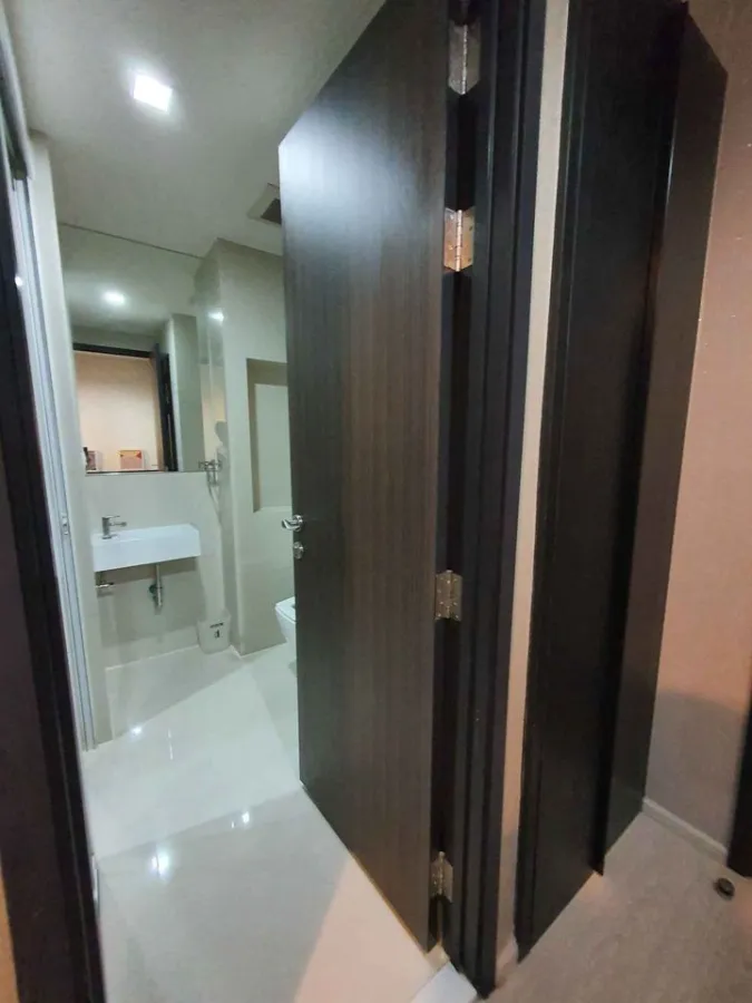 ขาย Rhythm Sukhumvit 44/1 ชั้น 8 วิวสวน ห้องกว้าง กั้นเป็นสัดส่วน โซฟานั่งสบาย พลาดแล้วจะเสียใจ
