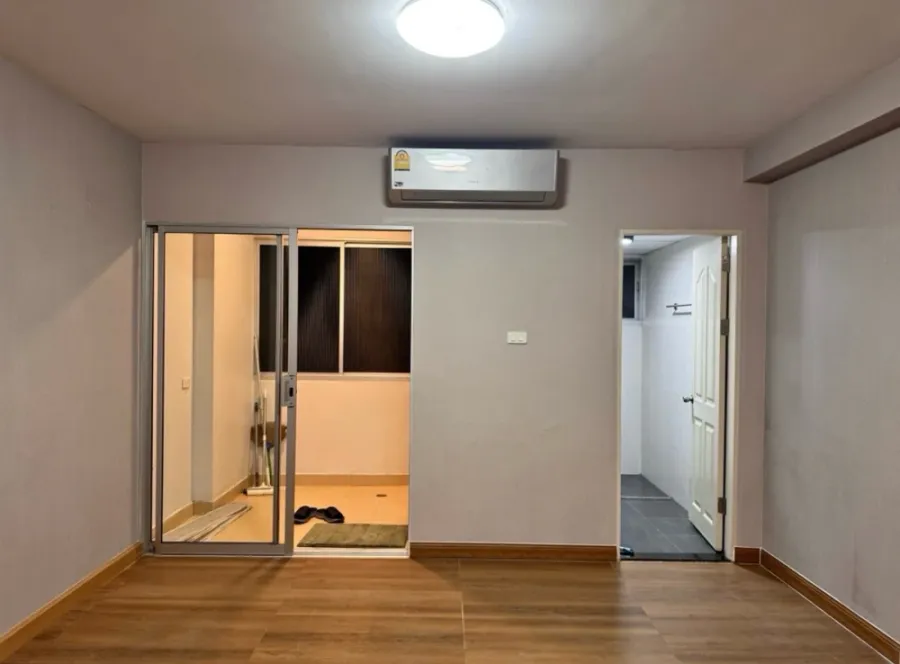 City Home Tha-Phra for sale, 12th floor. Spacious and comfortable unit. Interested in owning one? Book now!