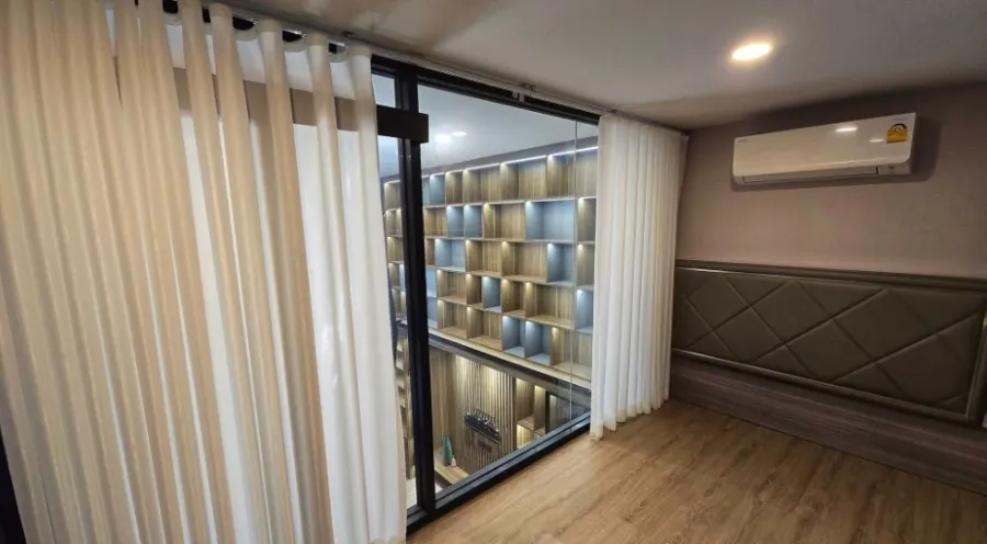 For sale or rent: Origin Plug & Play Nonthaburi Station, 5th floor, Duo Space room, fully furnished, nice to live in, reserve now.