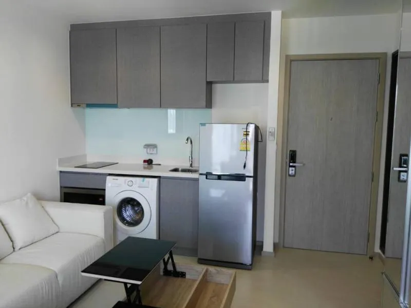 Condo for rent at Rhythm Sukhumvit 36-38, studio room, 24.5 sq.m., floor 12A, ready to move in, reasonable price, do not miss !!