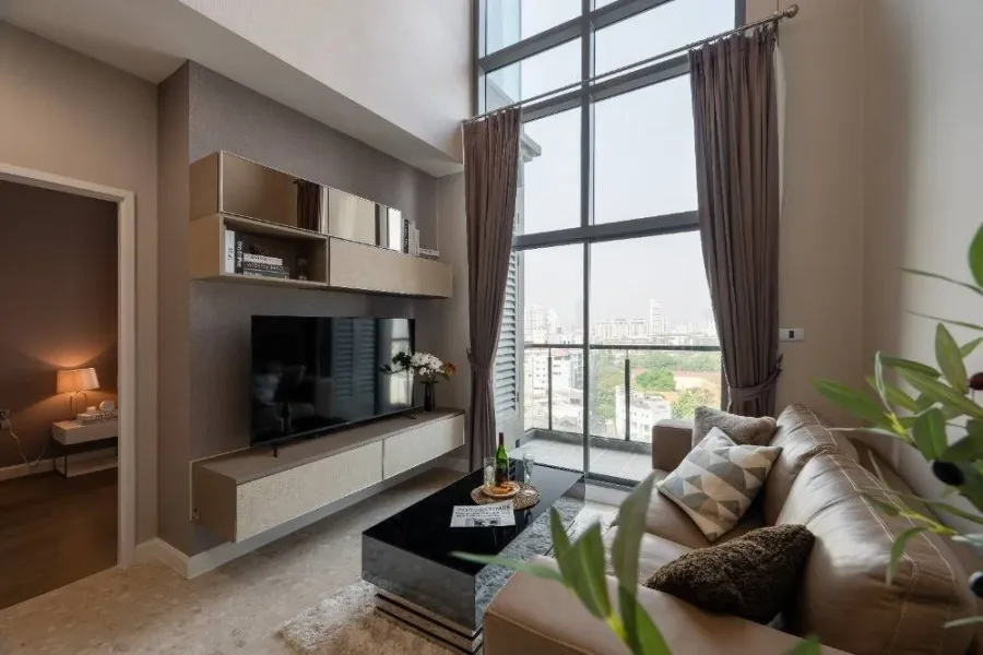 ขาย The Crest Sukhumvit 34 ห้องพร้อมอยู่ ชั้นสูง เฟอร์พร้อม จองเลยด่วนๆๆ