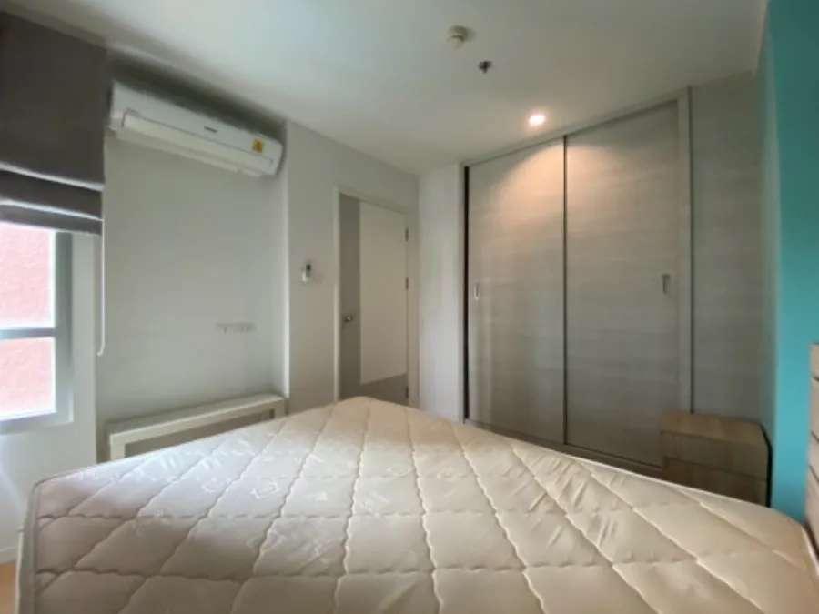 Urgent for rent !! Condo Lumpini Place Srinakarin - Huamark Station, good location, near shopping centers, book now !!