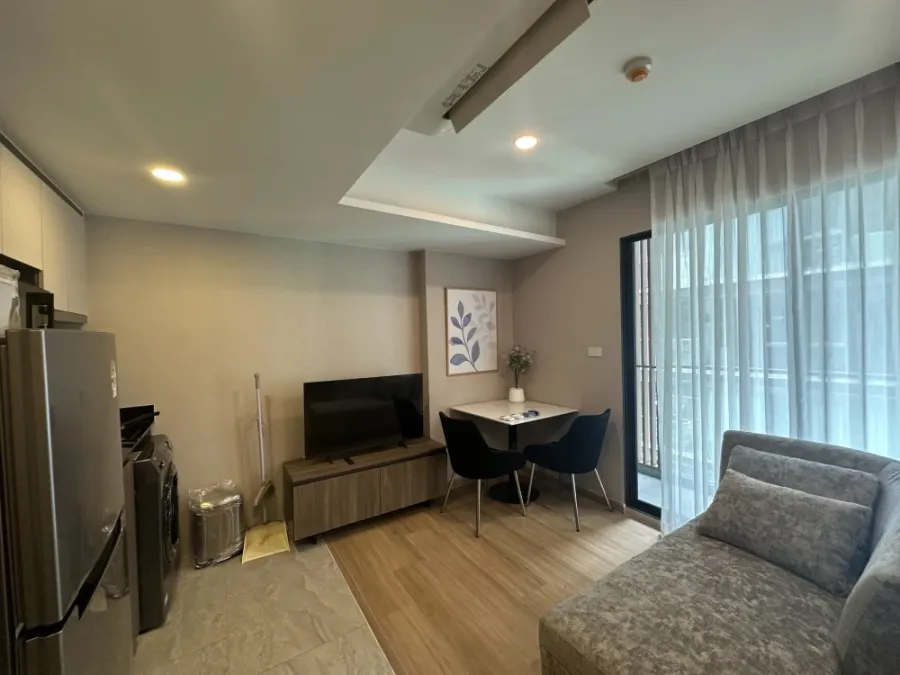 For rent condo LLOYD SOONVIJAI-THONGL ห้องพร้อมอยู่ สิ่งอำนวยความสะดวกครบ รีบมาจองเลย อย่าพลาด