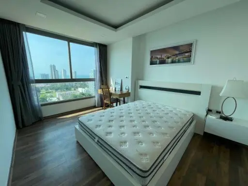 ขาย The peak Tower ห้องใหญ่กว้างขวางอยู่สบายมาก ได้วิวทะเลเริ่ดๆ จองก่อนได้ก่อน