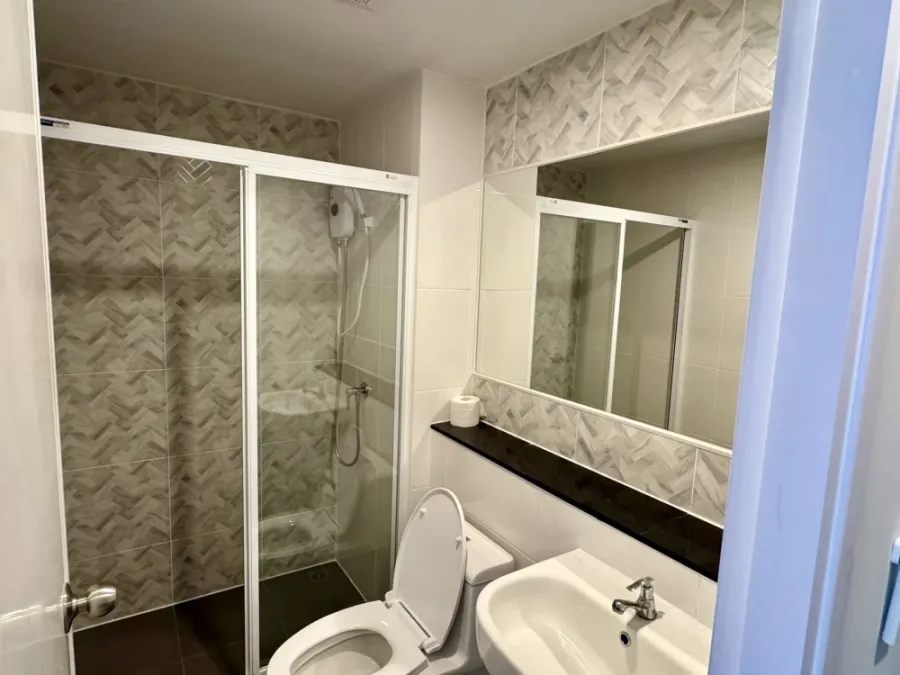 ให้เช่า คอนโด Regent Home Bangna ห้องพร้อมอยู่ เฟอร์ครบ หิ้วกระเป๋าใบเดียวมาได้เลย+++