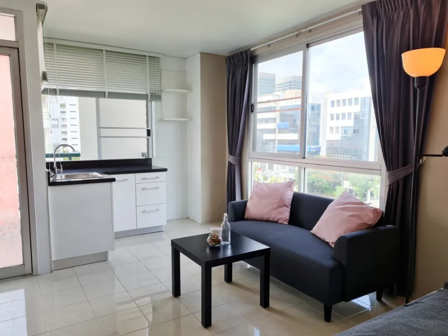 For rent, Sunshine Condominium, near Central Bangna, corner room, 6th floor, friendly price, don't wait!!