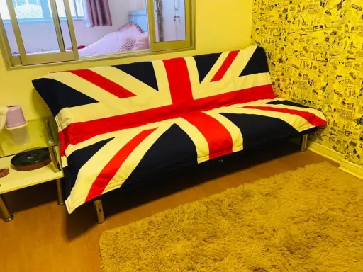 Condo at an affordable price Fully furnished, Building C2. If interested, book now at Lumpini Condo Town Rattanathibet for rent.
