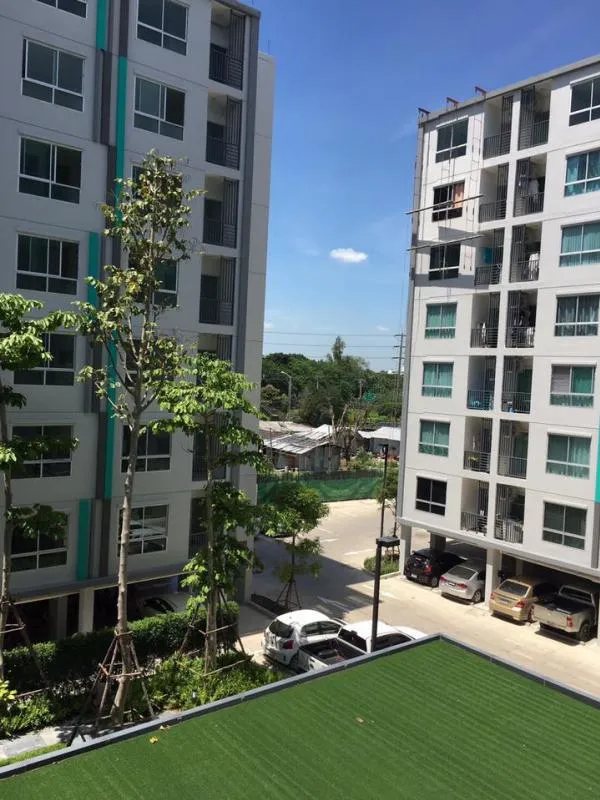 Urgent for rent !! The Niche ID Serithai Condo, new room, beautiful decoration, fully furnished, pool view, book now !!