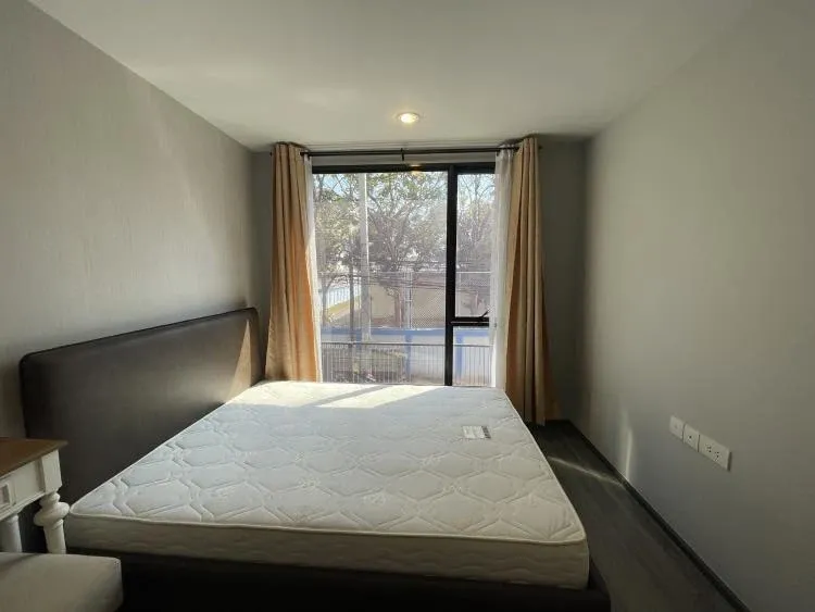 Urgent sale!! Condo Ideo Mobi Sukhumvit 40, 2nd floor, beautiful unit, fully furnished, ready to move in. Reserve now!!