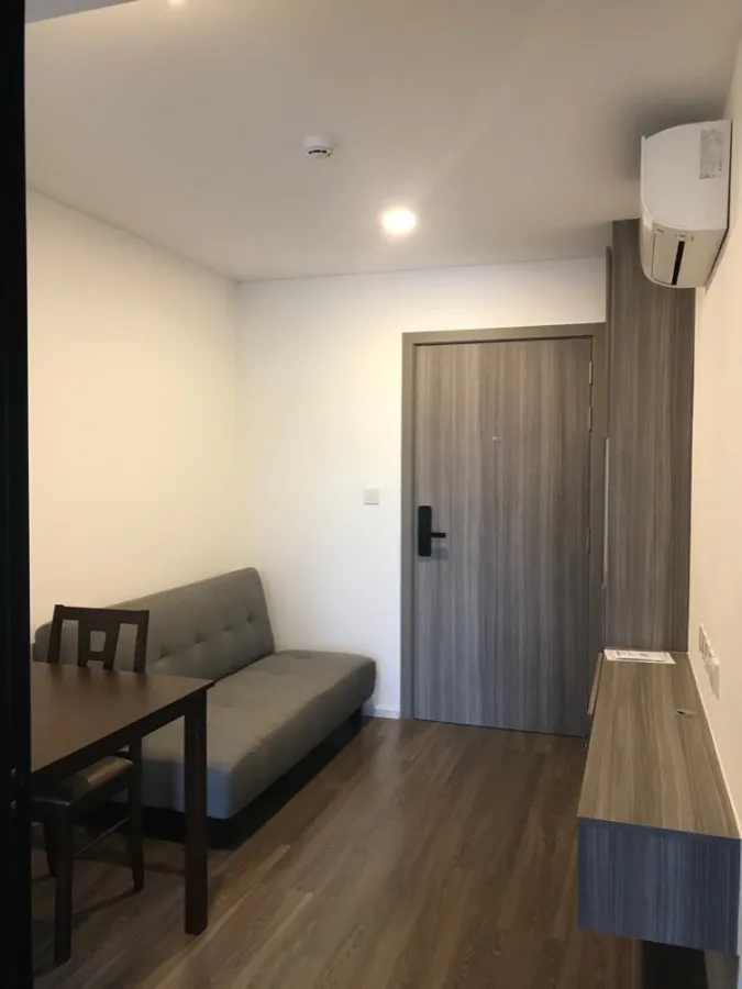 ให้เช่า ดิ ออริจิ้น พหลฯ – สะพานใหม่ ชั้น 8 ทิศใต้ ลมดี ห้องสวย ตกแต่งครบครัน น่าอยู่สุดๆ จองด่วน