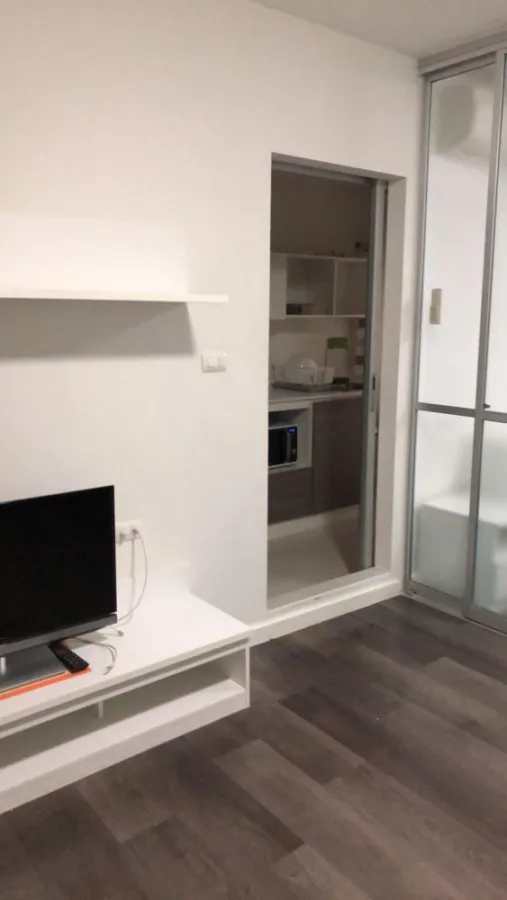 For rent D Condo Campus Rangsit Phase 1 เครื่องใช้ไฟฟ้าอย่างครบ มาแต่ตัวเข้าอยู่ได้เลยจ้า ด่วนๆ