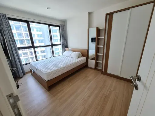 Urgent sale!! Condo The Base Chaengwattana (sell with tenant), 17th floor, new room, fully furnished. Ready to move in, don't miss it!! images