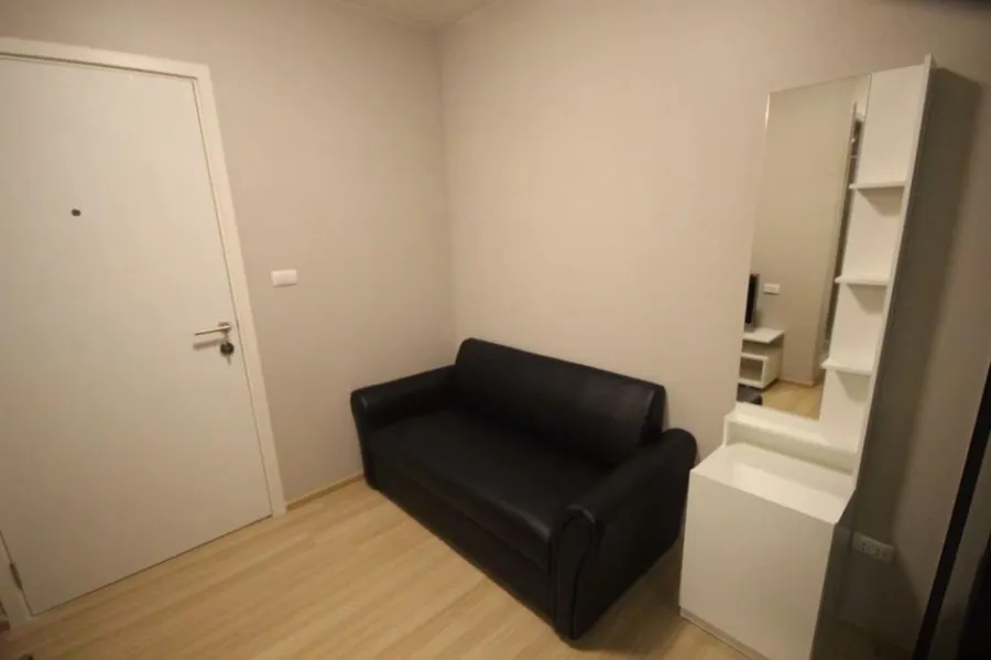 For rent, Plum Condo Chaengwattana Station, beautiful room The bedroom is separated, fully furnished, ready to move in.