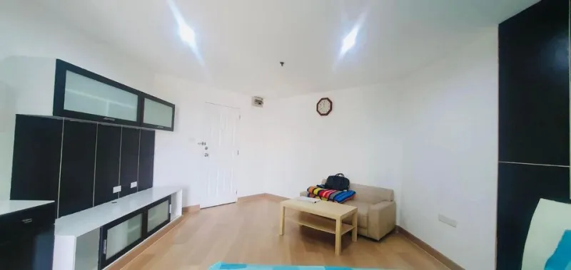 ขาย คอนโด คอนโด เอกสิน เพลส ห้องสตูดิโอ ชั้น 3 ไม่สูงมาก ครบจบที่เดียว มาแต่ตัวเข้าอยู่ได้เลยจ้า
