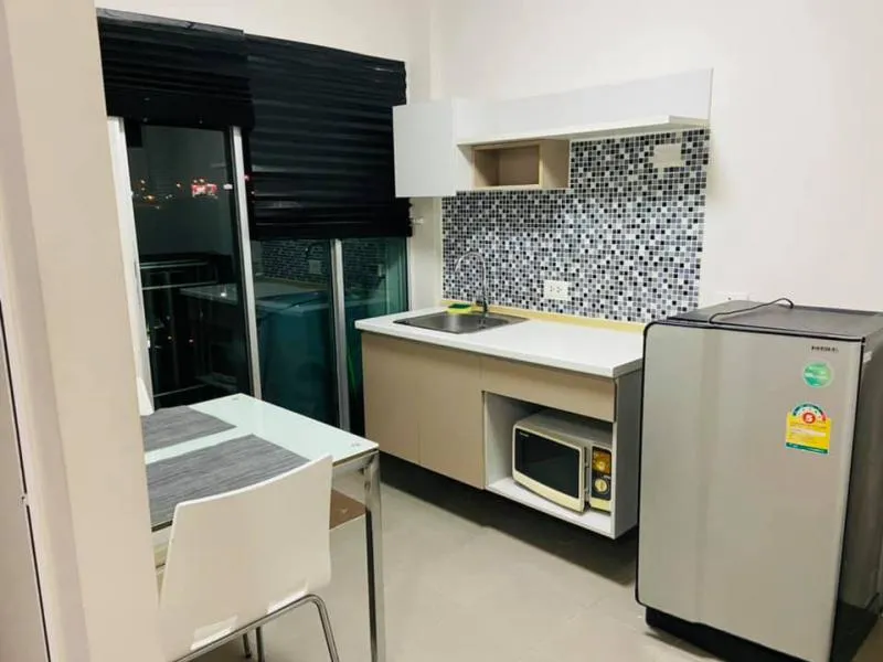 For rent ดีคอนโด รามคำแหง 1 ห้องนอน 1 ห้องน้ำ ห้องดีพร้อมอยู่ เพียง 8500/เดือน รีบจับจองเลยจ้า