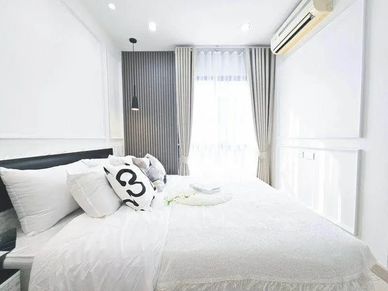 ขาย I CONDO Sukhumvit 105 ห้องตกแต่งสวย เฟอร์นิเจอร์ และ เครื่องใช้ไฟฟ้าครบ ห้ามพลาด