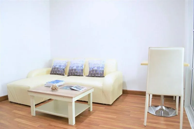 For rent: Regent Home Sukhumvit 81, private corner room, pool and garden view, miss it and have to regret.