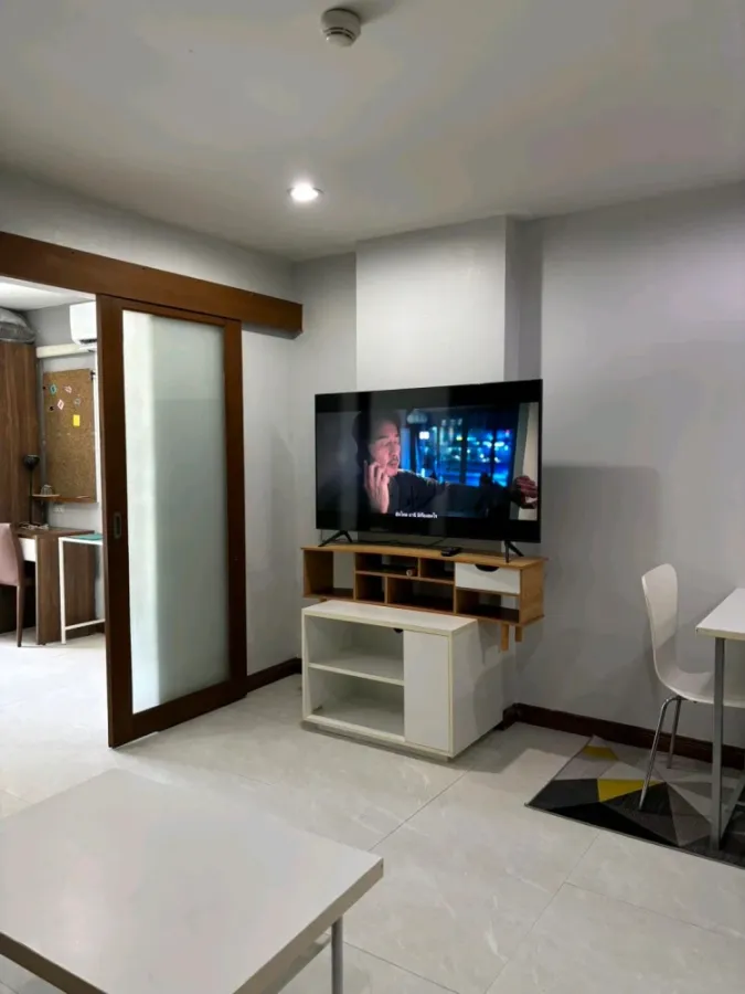 For rent: The Niche Sukhumvit 49, 2nd floor, fully furnished unit. Ready to move in. Book now!