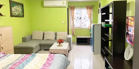 ให้เช่า คอนโด รีเจ้นท์ โฮม 1 พหลโยธิน 67 ห้องสตูดิโอ ตกแต่งโทนสีสดใส ราคาเบาๆ มาแต่ตัวเข้าอยู่ได้เลย