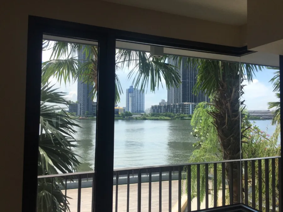 For Sale Metro Luxe Riverfront Rattanathibet, 2 bedrooms, pool view and river view, great view, book now, don't wait.