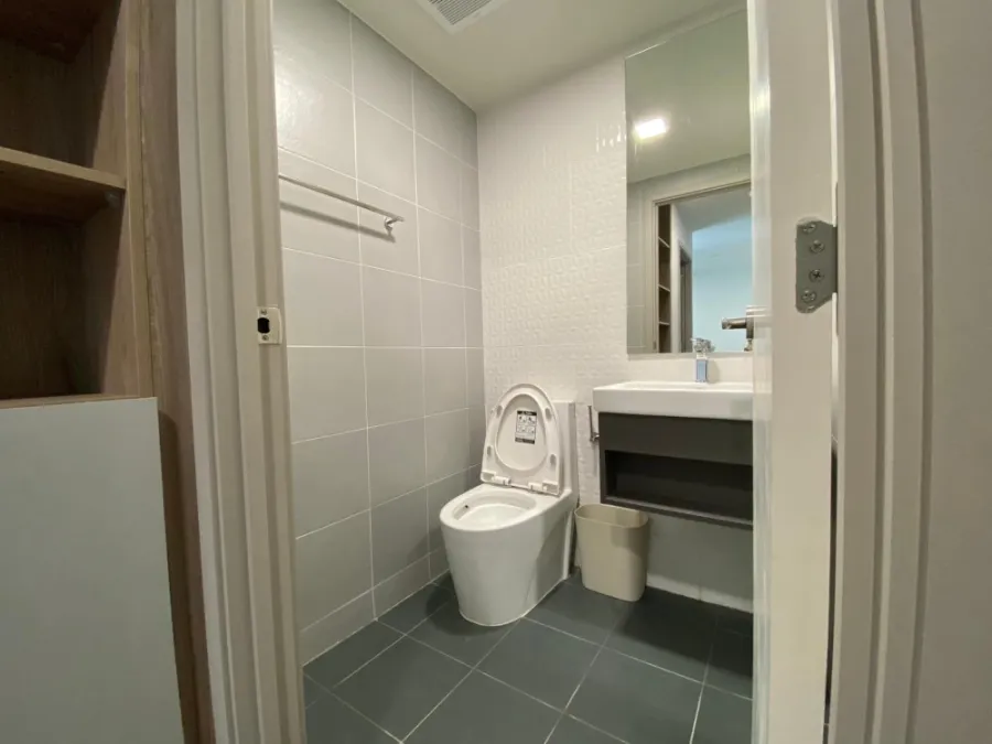 For rent, Cave Town Island, 7th floor, Sport Village view, wide open, privacy, hurry and reserve now.